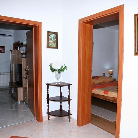 Guest House Mijic Korenica Habitación foto