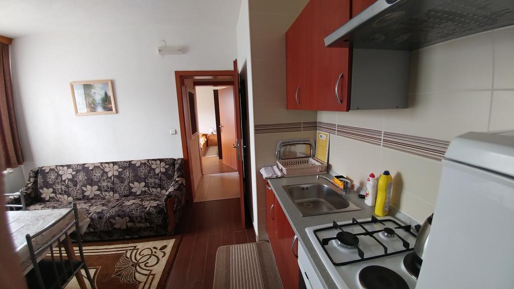 Guest House Mijic Korenica Exterior foto