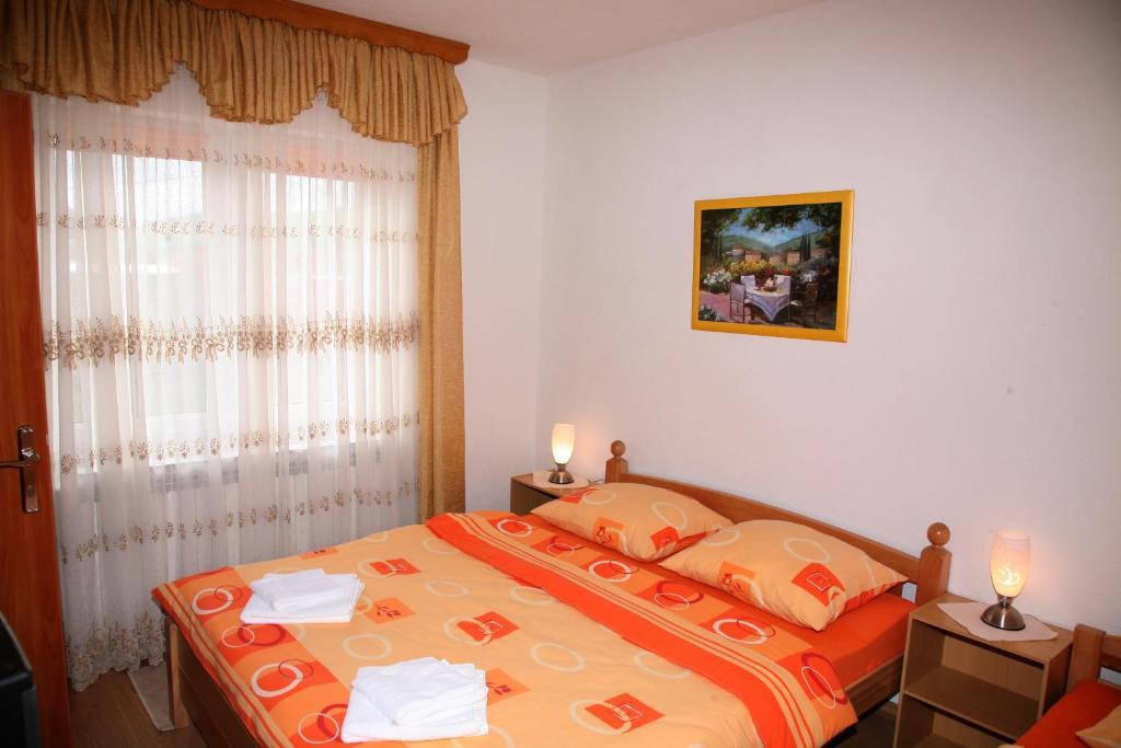 Guest House Mijic Korenica Habitación foto